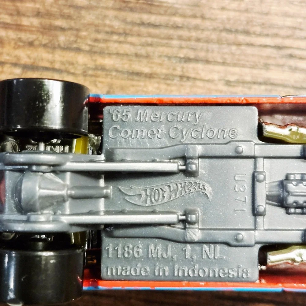 Hot Wheels 65 Mercury Comet Cyclone Keychain Gasser 1/64‎